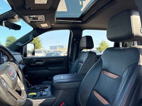 Used 2024 GMC Sierra 2500 AT4 w/ AT4 Premium Plus Package AWD/4WD image 19