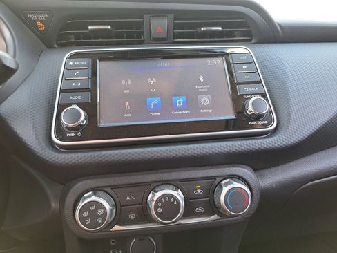 Used 2023 Nissan Kicks S image 10