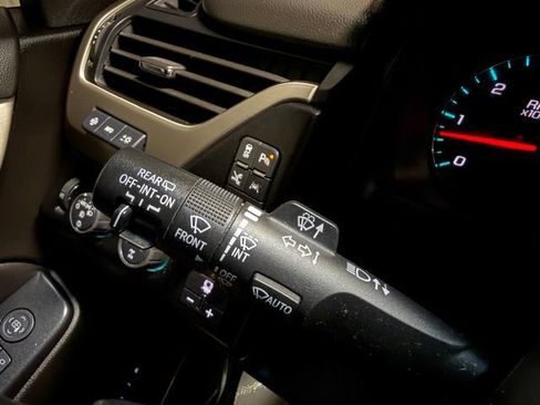 Used 2020 GMC Yukon Denali w/ Denali Premium Package AWD/4WD image 40