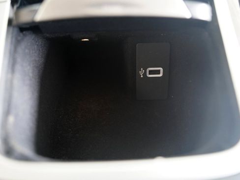Used 2017 Lincoln MKX Reserve w/ Driver Assistance Package AWD/4WD image 22
