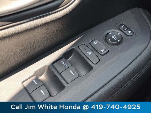 Certified 2023 Honda HR-V LX image 24
