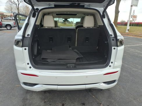 Used 2023 Buick Enclave Avenir w/ Avenir Technology Package image 30