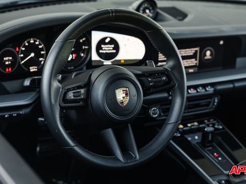 Used 2022 Porsche 911 Carrera RWD image 7