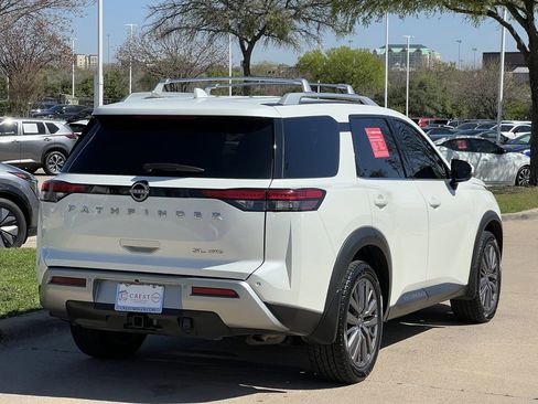 Certified 2023 Nissan Pathfinder SL w/ SL Premium Package image 4