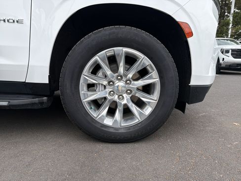 Used 2023 Chevrolet Tahoe Premier AWD/4WD image 13