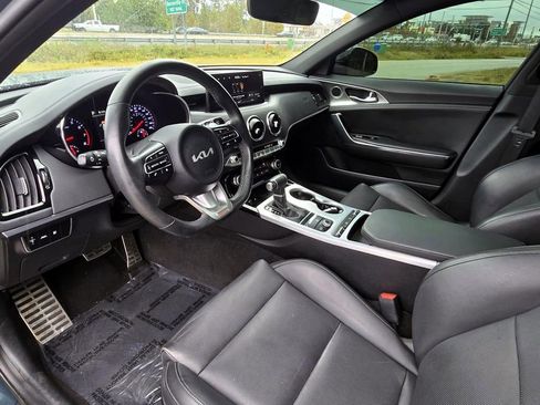 Used 2022 Kia Stinger GT1 image 17