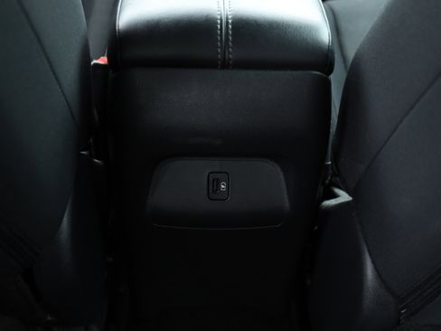 Used 2024 Nissan Sentra SV image 14