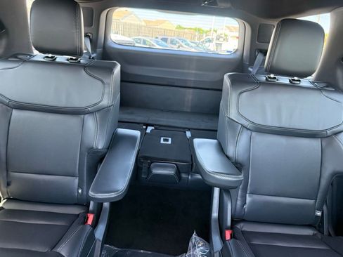 New 2026 Ford Expedition Platinum w/ Stealth Performance Package AWD/4WD image 28