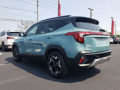 Used 2025 Kia Seltos S AWD/4WD image 6