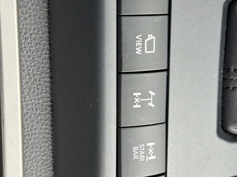 Used 2024 Toyota Tacoma Trailhunter image 17