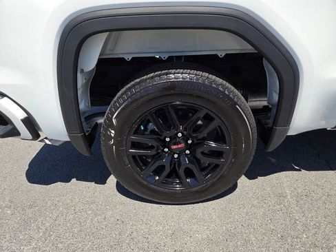 Used 2025 GMC Sierra 1500 Elevation AWD/4WD image 14