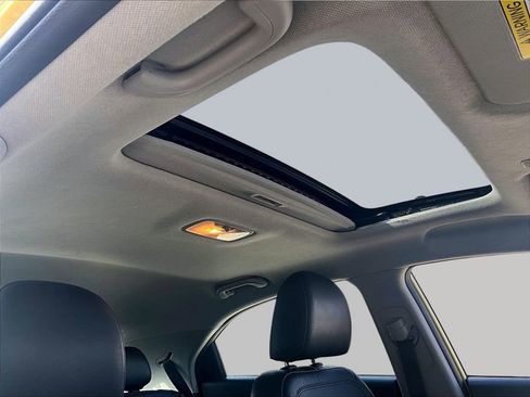 Used 2016 Kia Rio SX image 19