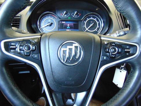 Used 2015 Buick Regal FWD image 11