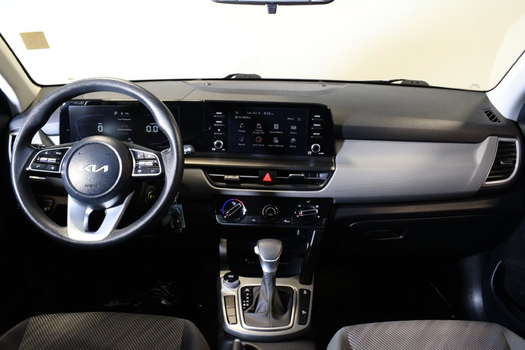 Used 2024 Kia Seltos LX AWD/4WD image 13