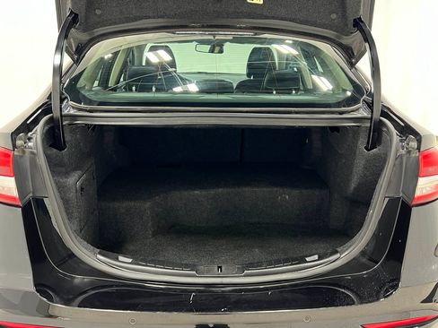 Used 2019 Ford Fusion Titanium FWD image 28