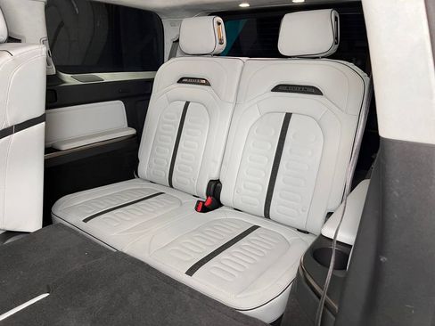 Used 2023 Rivian R1S Adventure image 27