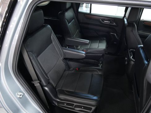 Used 2025 GMC Yukon Denali AWD/4WD image 20