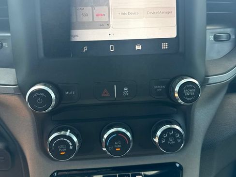 Used 2024 RAM 2500 Tradesman w/ Chrome Appearance Group AWD/4WD image 17
