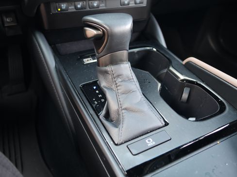 Used 2023 Lexus ES 350 w/ Premium Package FWD image 27