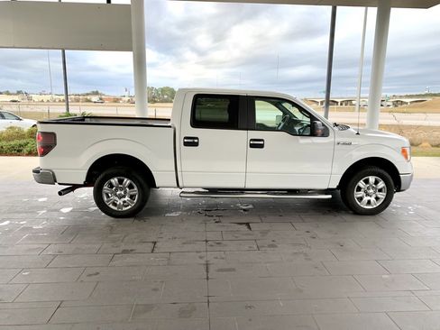 Used 2010 Ford F150 XLT image 4
