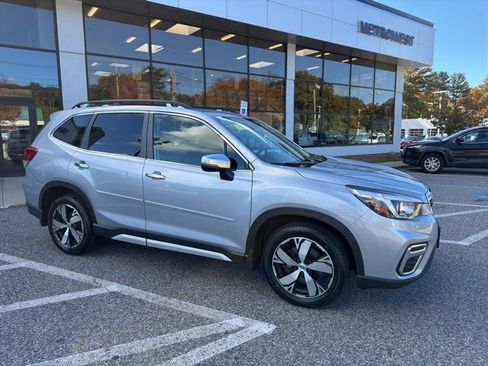 Used 2019 Subaru Forester Touring image 12