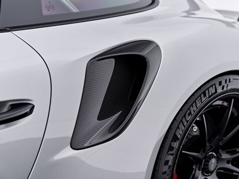 Used 2019 Porsche 911 GT2 RS RWD image 31