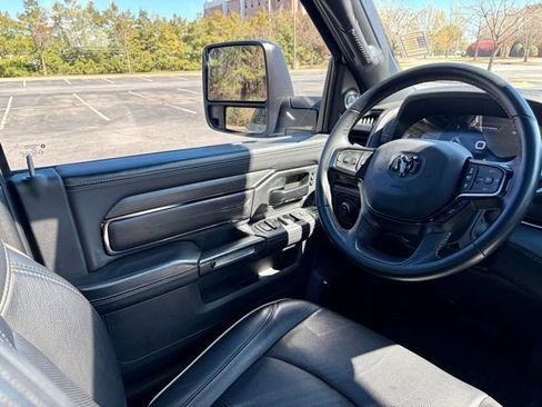 Used 2023 RAM 2500 Limited image 22