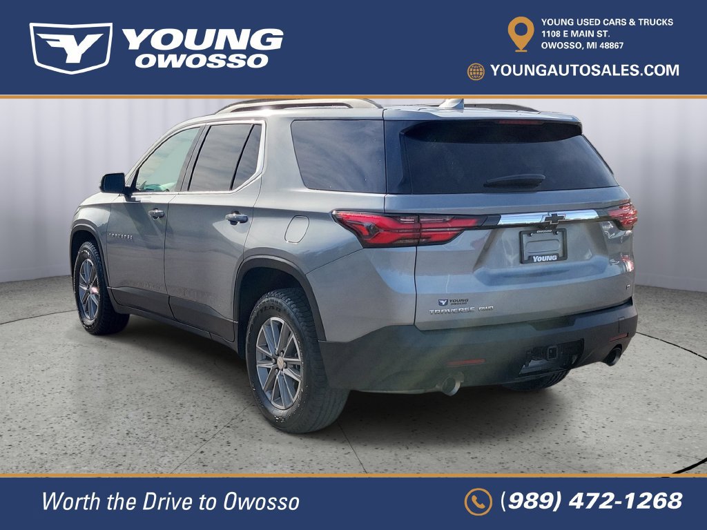 Used 2023 Chevrolet Traverse LT w/ Rear Camera Mirror Package AWD/4WD image 4