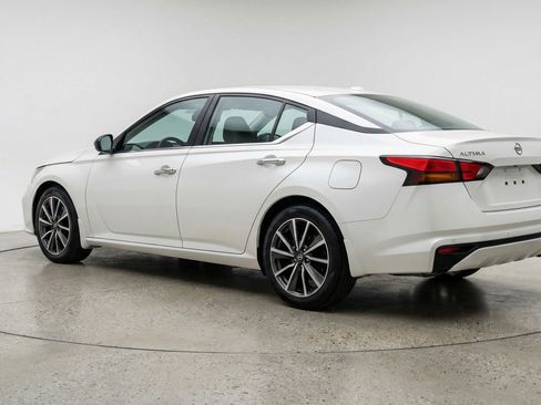 Used 2025 Nissan Altima 2.5 SV image 6