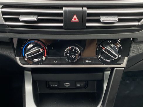 Used 2022 Kia Seltos LX image 30