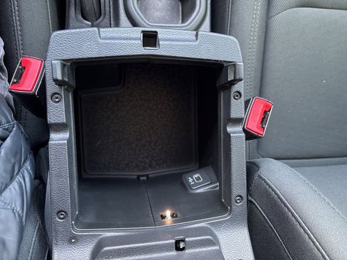 Used 2020 Jeep Wrangler Unlimited Sahara w/ Dual Top Group image 33