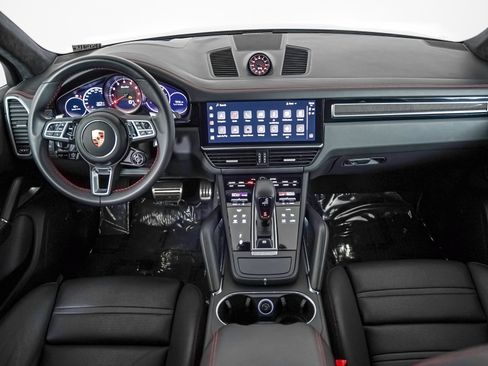 Certified 2023 Porsche Cayenne Turbo AWD/4WD image 15