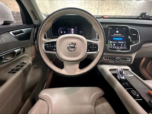 Used 2023 Volvo XC90 B6 Ultimate AWD/4WD image 8