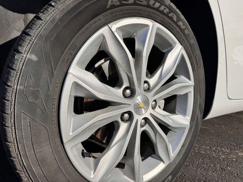 Used 2024 Chevrolet Malibu LT image 26