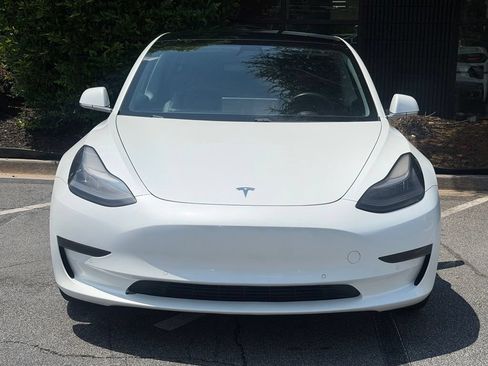 Used 2020 Tesla Model 3 Standard Range Plus RWD image 3