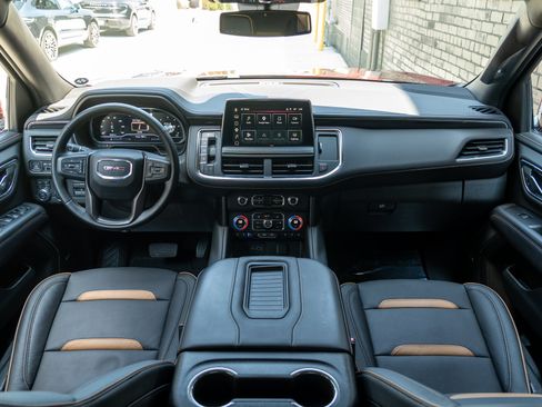 Used 2023 GMC Yukon AT4 w/ AT4 Premium Plus Package AWD/4WD image 15