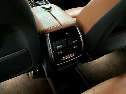 Used 2019 BMW X5 xDrive40i w/ M Sport Package image 35