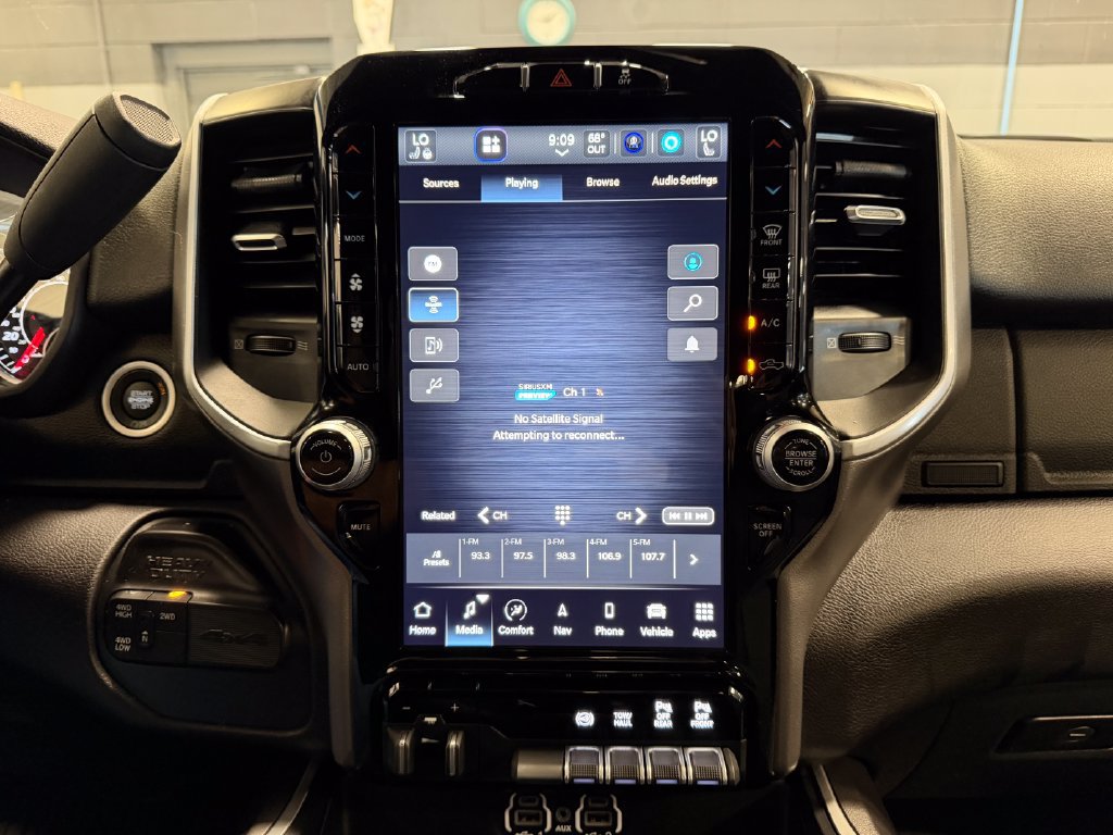 Used 2023 RAM 2500 Big Horn w/ Night Edition AWD/4WD image 7