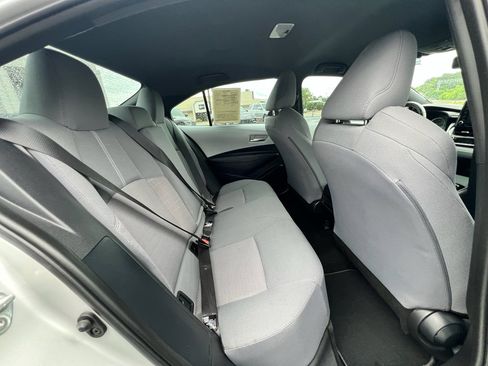 Used 2022 Toyota Corolla SE FWD image 16