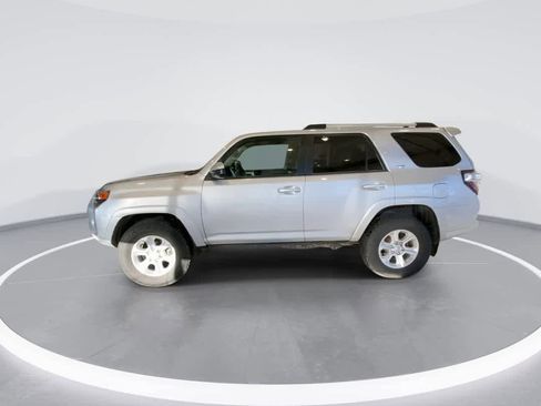 Used 2019 Toyota 4Runner SR5 image 5