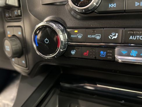 New 2026 Ford F250 Lariat w/ Black Appearance Package image 15