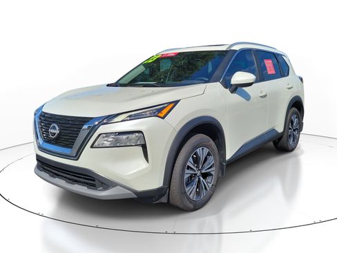 Certified 2023 Nissan Rogue SV w/ SV Premium B Package FWD image 3