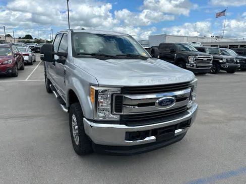 Used 2017 Ford F250 XLT AWD/4WD image 21
