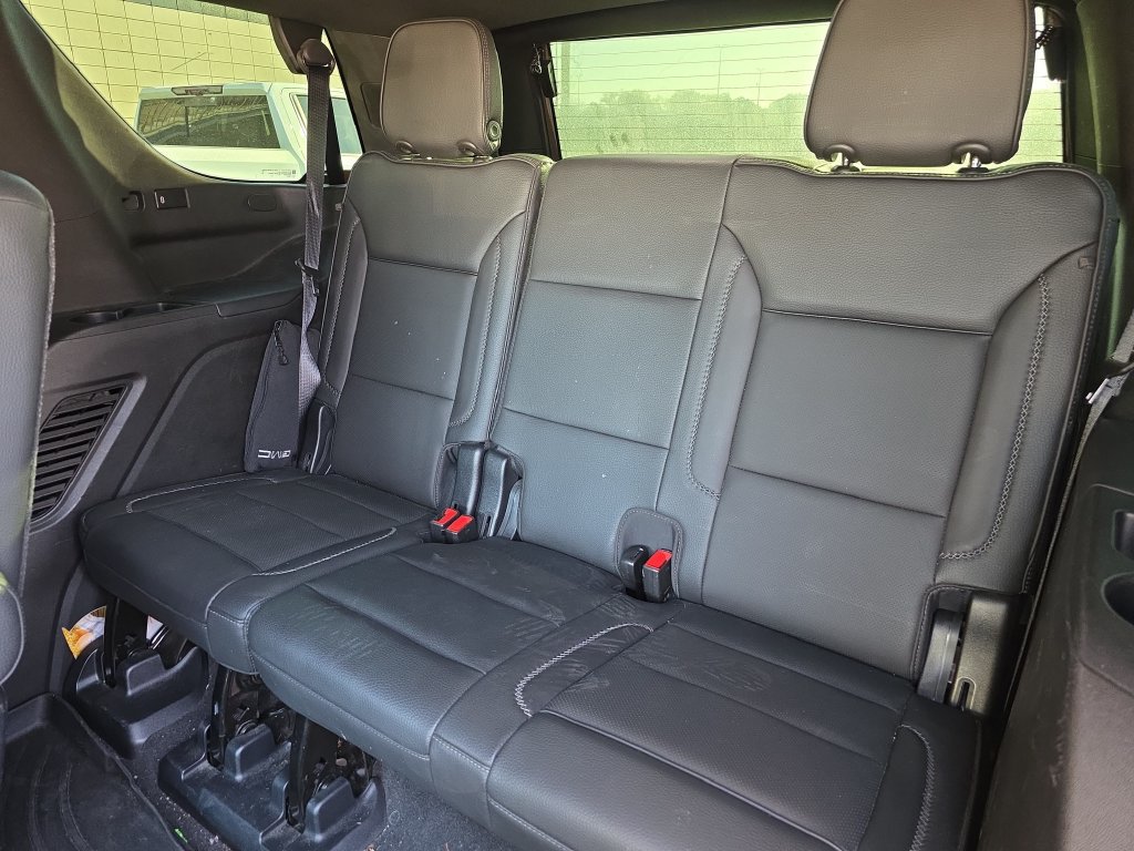 Used 2021 GMC Yukon Denali RWD image 38