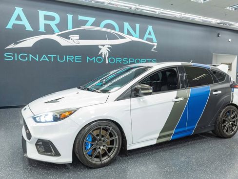 Used 2017 Ford Focus RS image 1