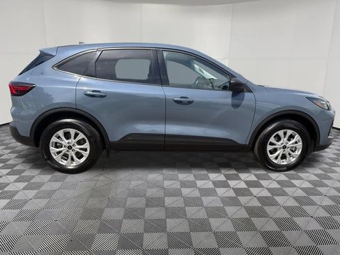 Used 2025 Ford Escape Active AWD/4WD image 8