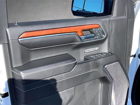 Used 2023 GMC Sierra 1500 Denali image 17