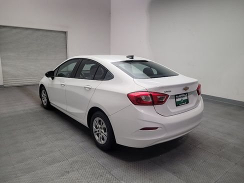 Used 2019 Chevrolet Cruze LS FWD image 5