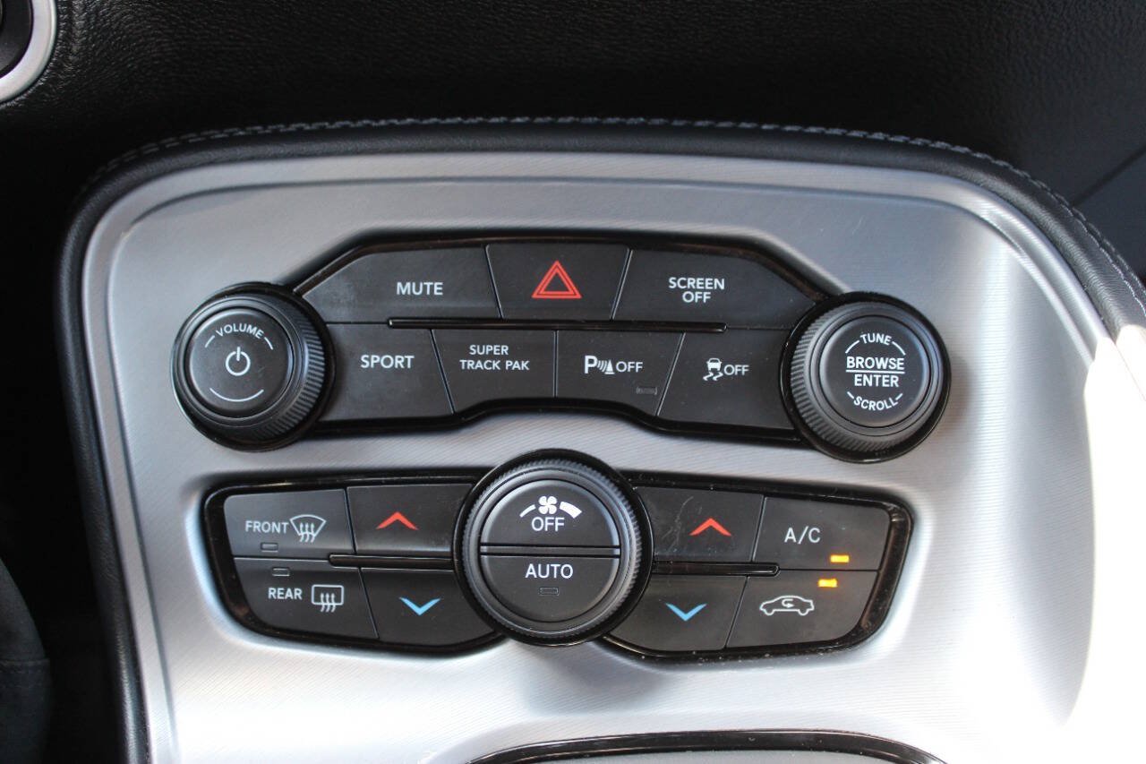 Used 2023 Dodge Challenger GT w/ Blacktop Package AWD/4WD image 18