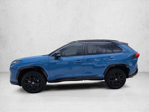 Used 2022 Toyota RAV4 XSE AWD/4WD image 9